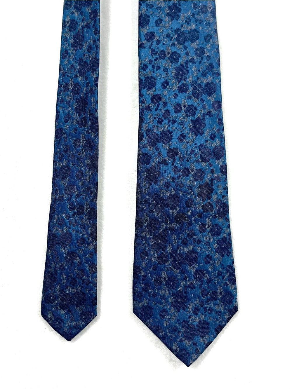Calvin Klein Blue Floral Silk Tie